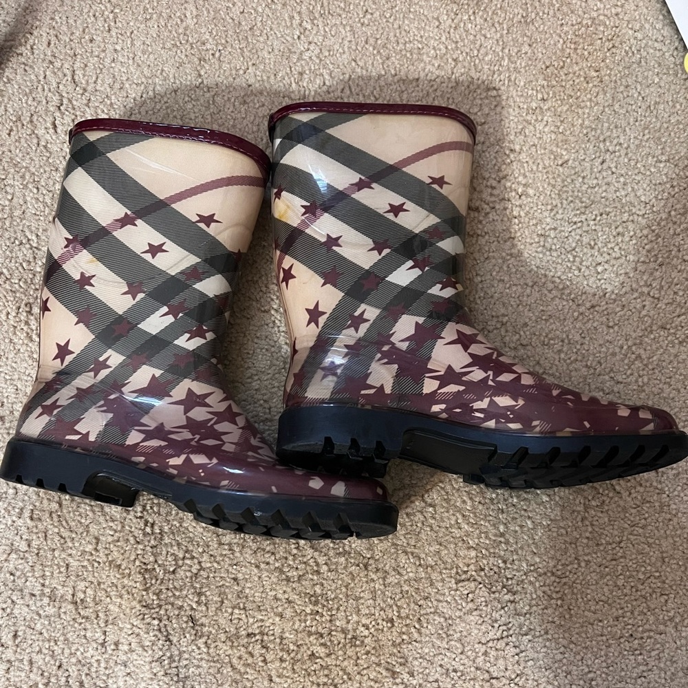 Authentic BURBERRY rain boots (special edition) - Picture 2 of 11